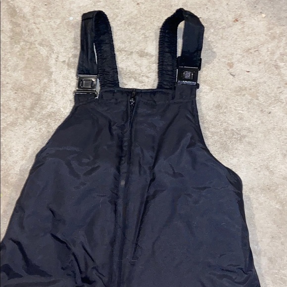 Snow day/ski jumpsuit - Picture 2 of 3